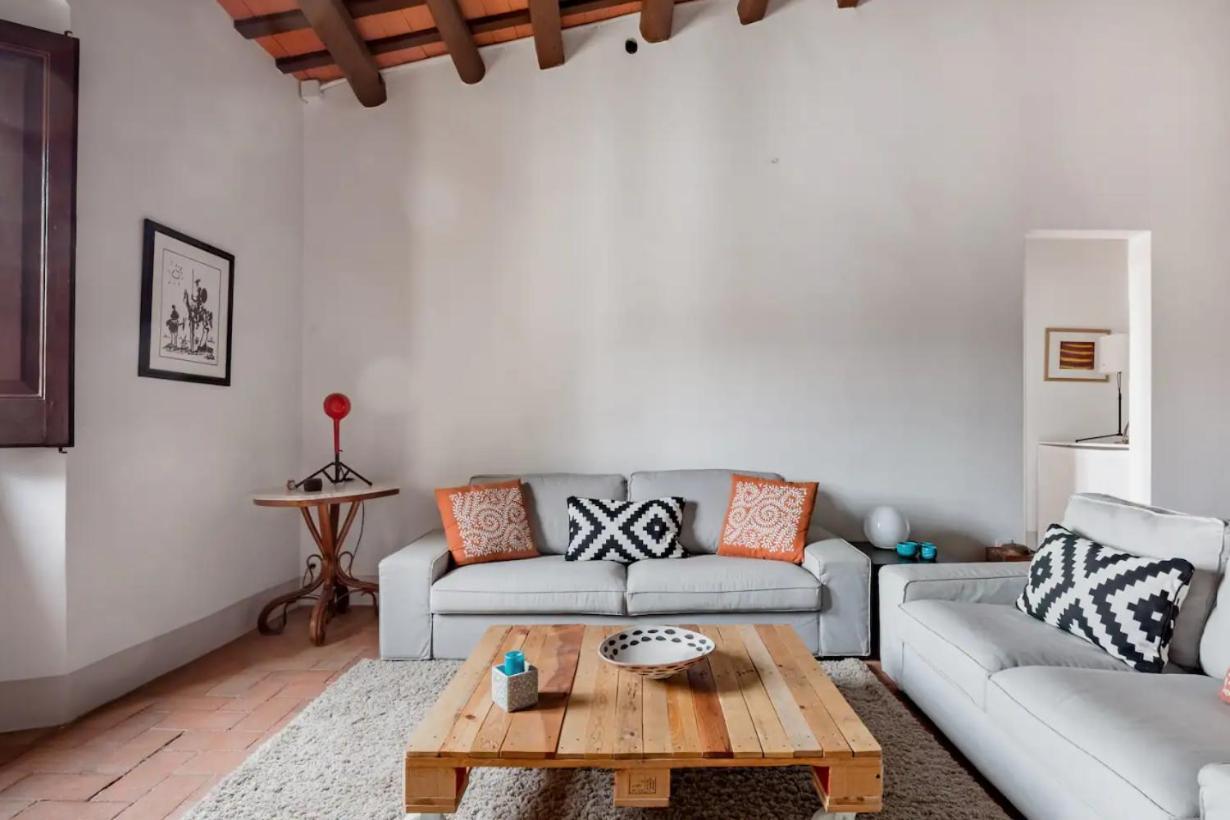 Can Rovira - Stunning Neoclassical Mansion, Just 20 Min Drive From Barcelona City Center, Ideal For Groups And Families Алелья Экстерьер фото